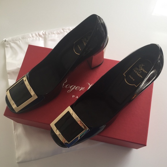 Roger Vivier Shoes - Roger Vivier Low Heel Ballerina Pumps Size 39